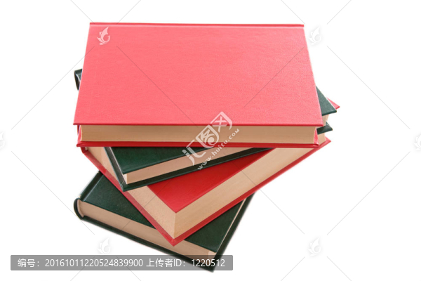 用硬蓋疊的書