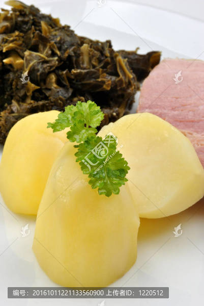 熏有機(jī)馬鈴薯在板金門聯(lián)合