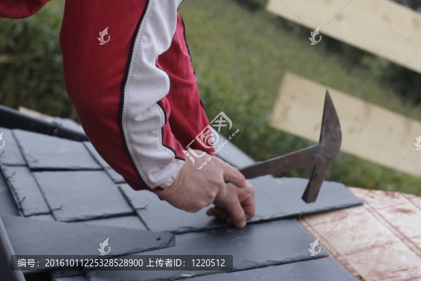 做了一個屋頂石板瓦屋頂
