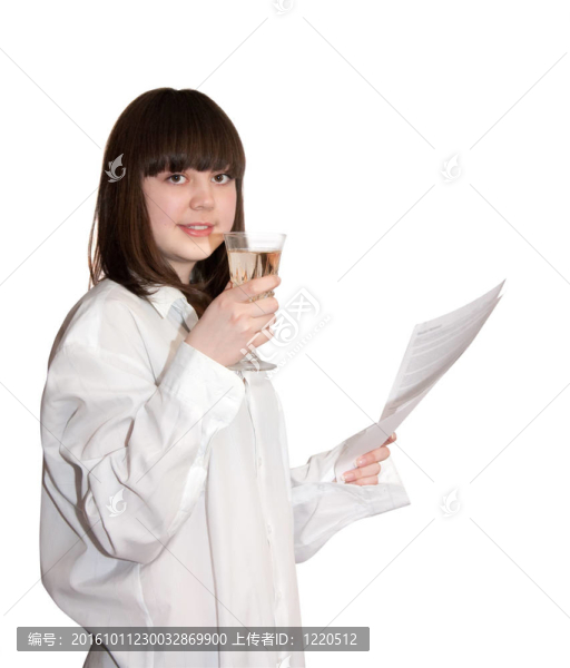 頭發(fā)的酒杯