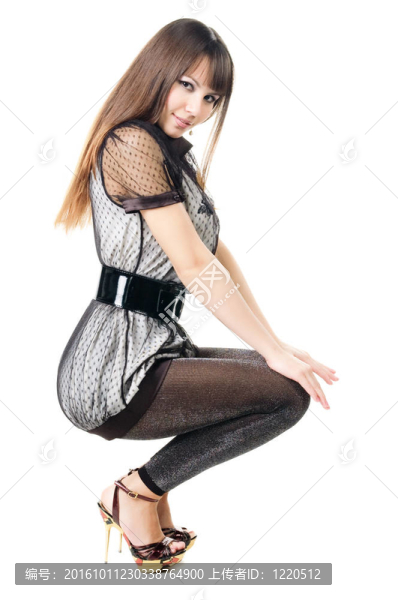 美麗的女人穿著性服裝。