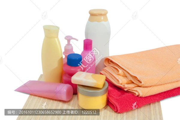 粉紅色毛巾洗浴用品