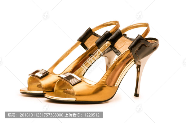 白色背景下的女性鞋