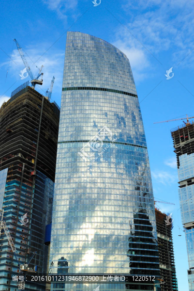 用玻璃建造摩天大樓；莫斯科市莫斯科市國際商務中心綜合體的鋼鐵和混凝土
