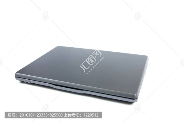 白色背景下的現(xiàn)代筆記本電腦