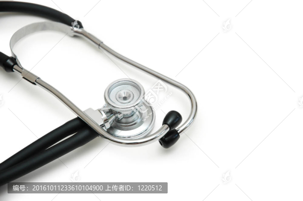 醫(yī)用聽診器孤立在白色背景