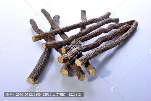 甘草根提出了一些不錯(cuò)的國(guó)產(chǎn)糖果