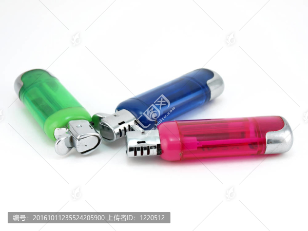 三種顏色的打火機