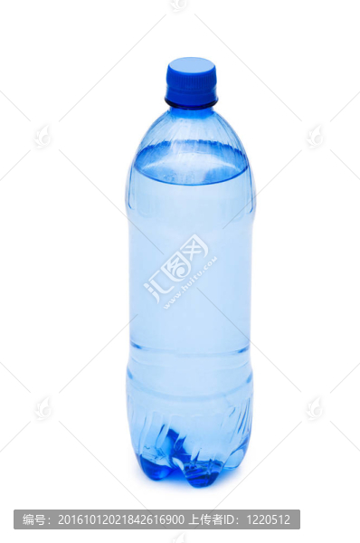 在白色的瓶子上隔離的水