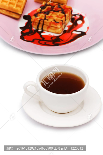 比利時(shí)華夫餅茶和孤立在白色
