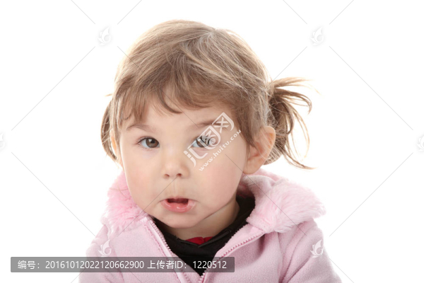一個(gè)2歲的女孩的肖像