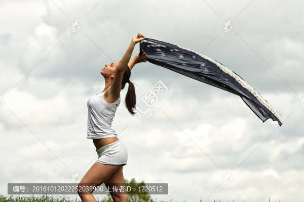 女孩用紗