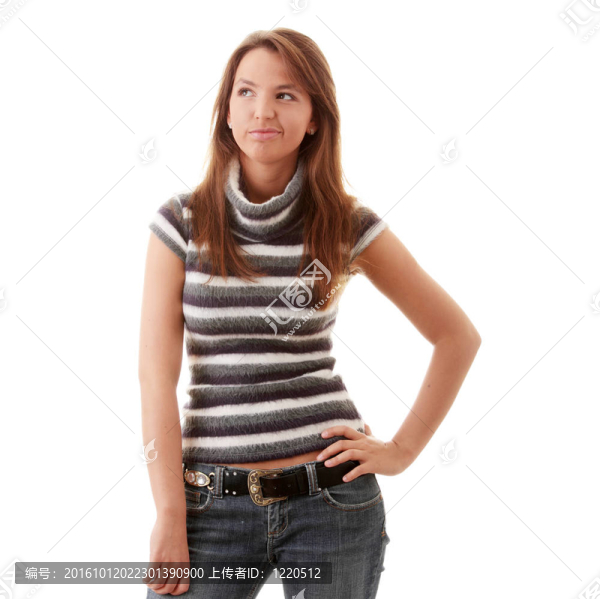 年輕女子抬頭