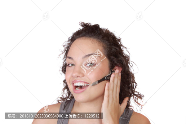帶耳機麥克風的女人