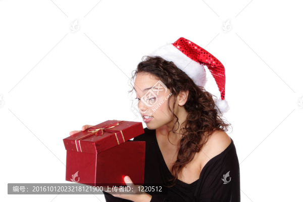女孩拿著圣誕禮物
