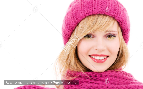 戴帽子的快樂少女