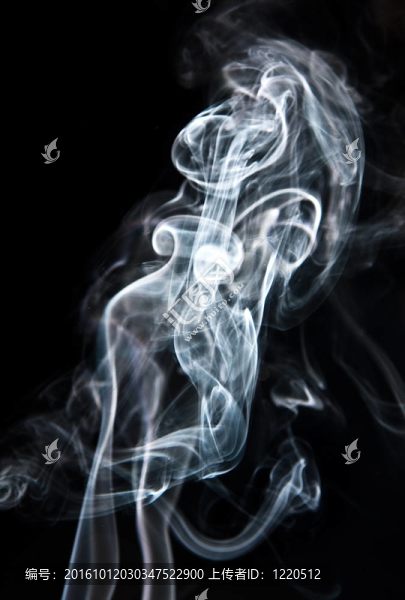 夫人在煙霧；幻想。