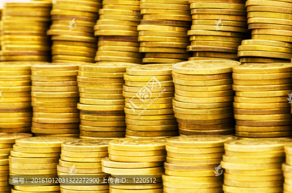 接近金色的硬幣