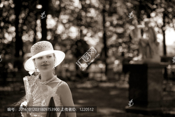 年輕的女士