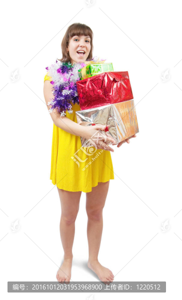 帶彩色禮品盒的快樂女孩