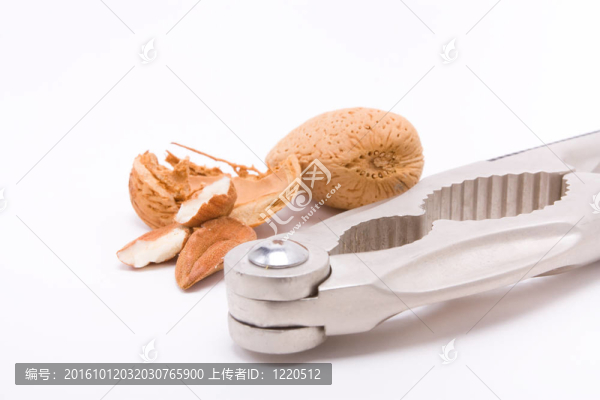 杏仁胡桃?jiàn)A子