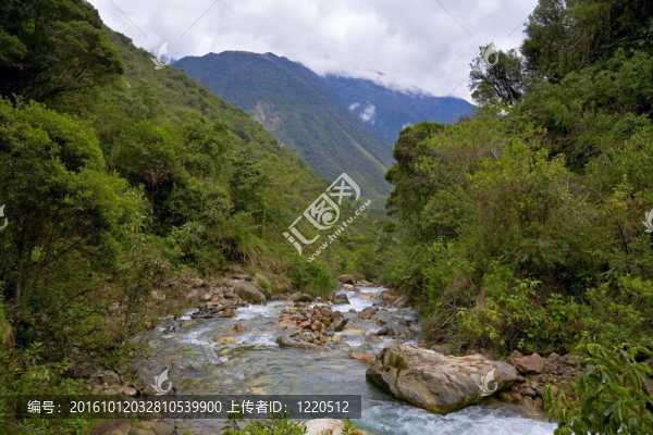 安第斯山脈的河流