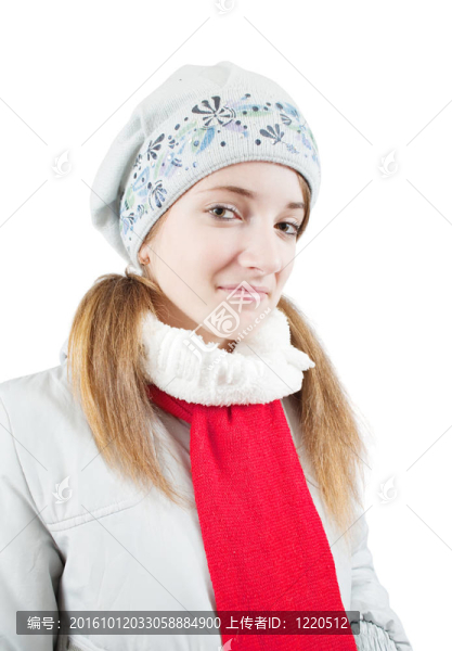 穿冬天衣服的女孩