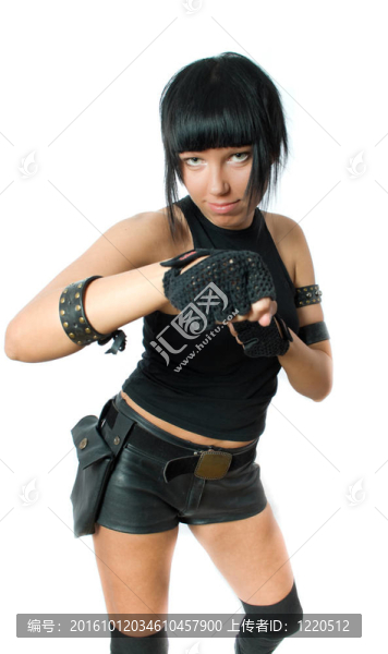 青年軍黑發(fā)女性隔離