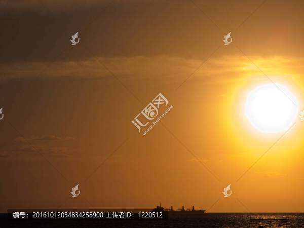 在摩頓島的貨船sunsert