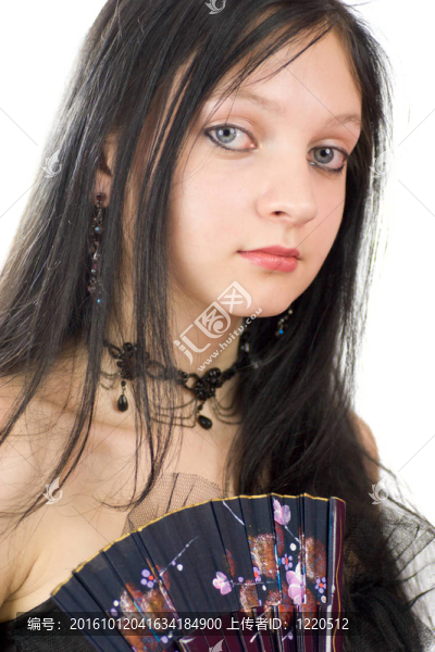 美麗的黑發(fā)女人