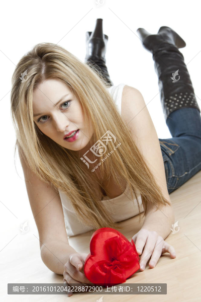 說謊的女人