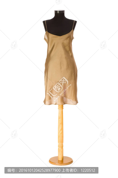 白色背景下的女性服裝