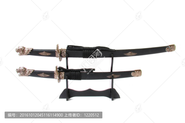 黑柄匕首