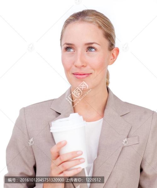 漂亮的女商人喝咖啡