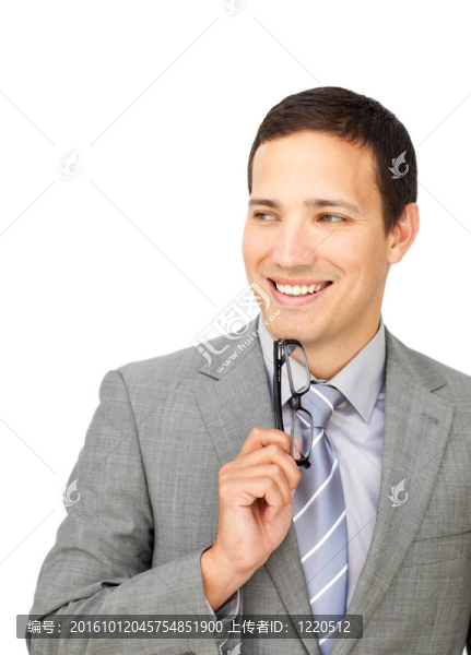 自信的商人拿著眼鏡