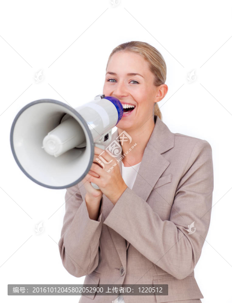 商人通過擴音器喊笑