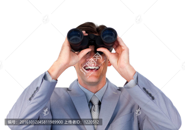 熱心的商人通過望遠鏡看