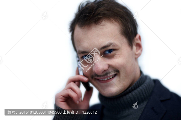 嘿-你怎么做？年輕人打電話給你