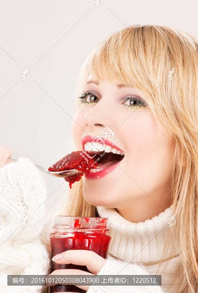 快樂少女與懸鉤子果醬