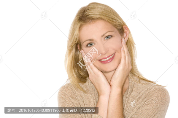 隨意的金發(fā)