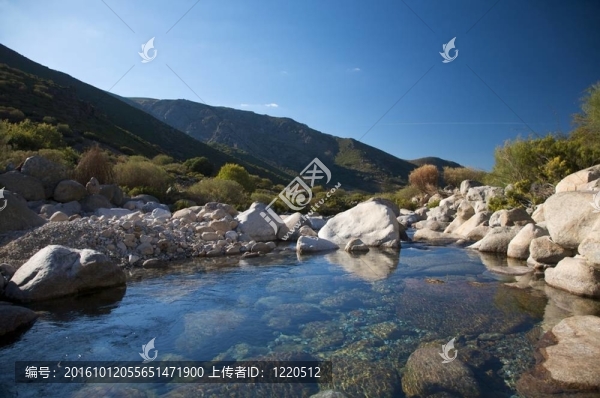 格雷多斯山地河流