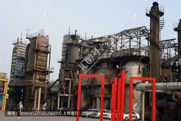 現(xiàn)代工廠設(shè)備