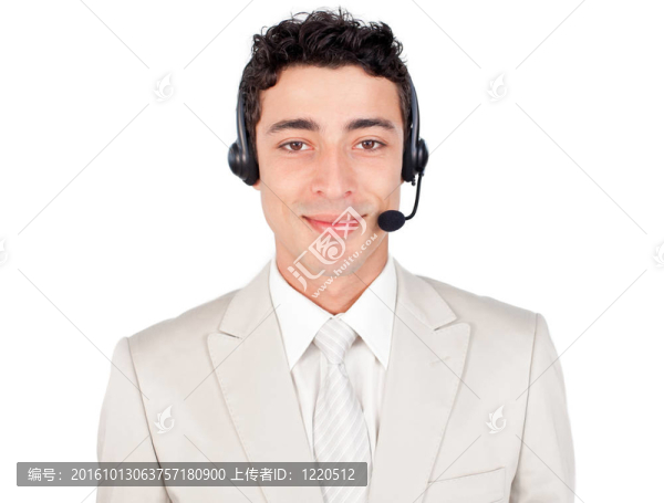 有吸引力的客戶服務(wù)代表使用耳機(jī)