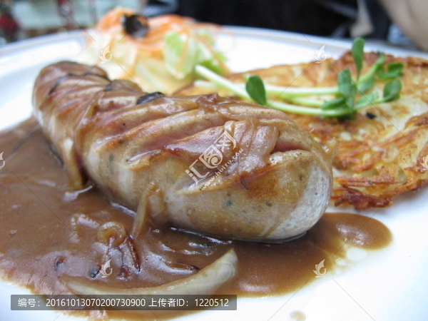 香腸薯餅