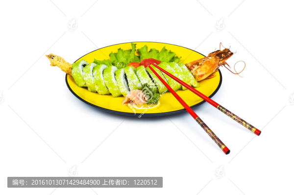 白色背景上的壽司和螃蟹