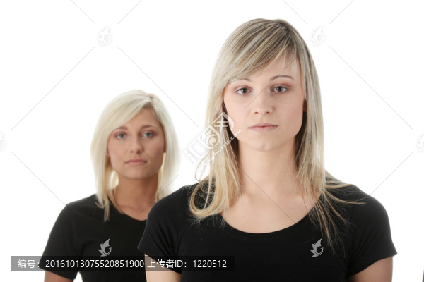年輕女性朋友。