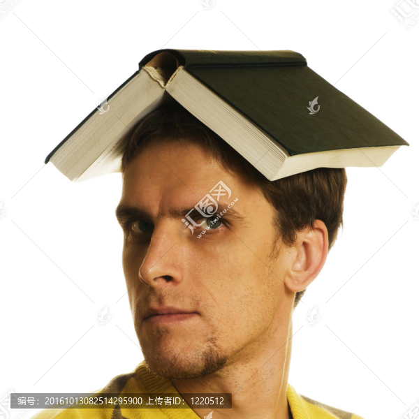 開著白色背景的書