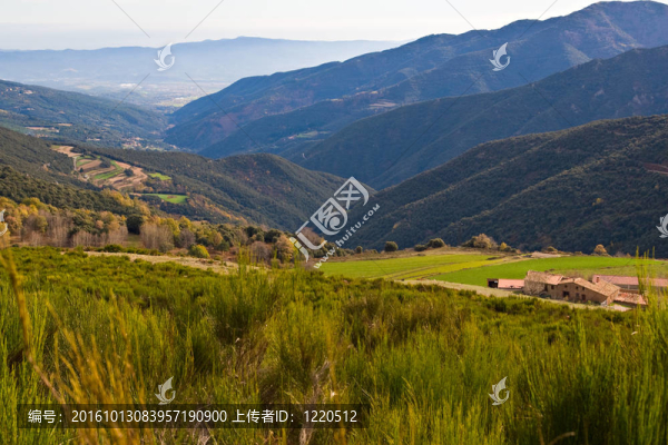在Montseny山的景觀和農(nóng)家樂；巴塞羅那