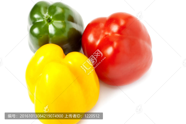 黃色和綠色的辣椒紅；