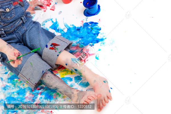 男孩畫